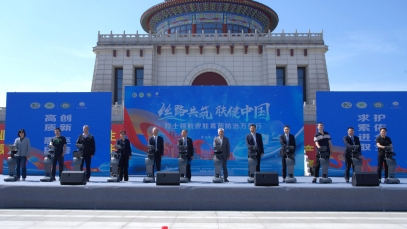 “絲路共筑 膚健中國(guó)——院士領(lǐng)航皮膚真菌防治萬(wàn)里行”皮膚病義診活動(dòng)在泰州舉行